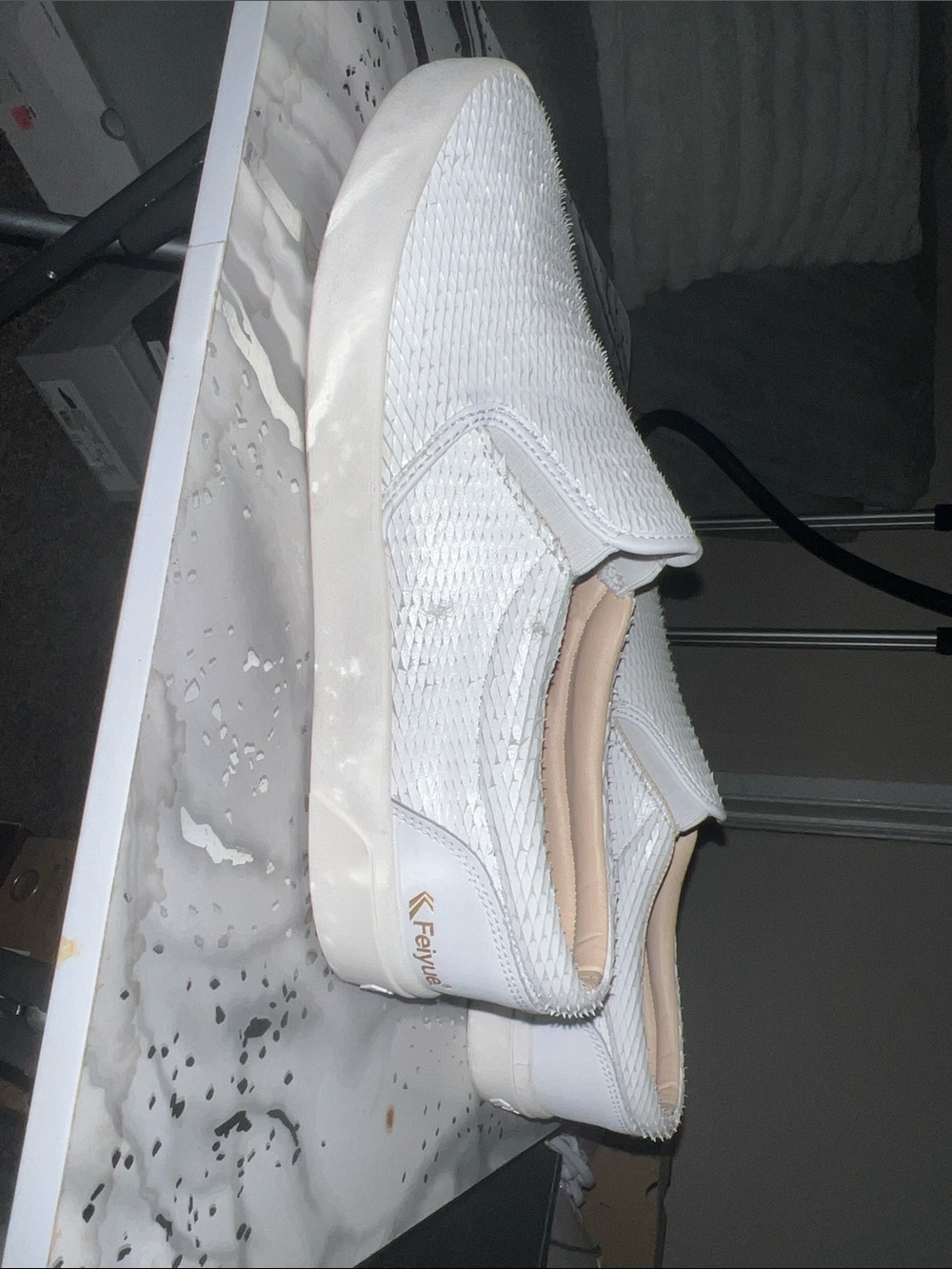 Feiyue Men White Dragon Scale Leather Slip On